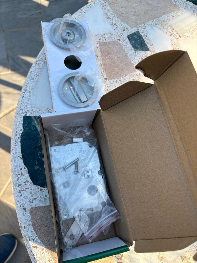 Cerradura para puerta corredera