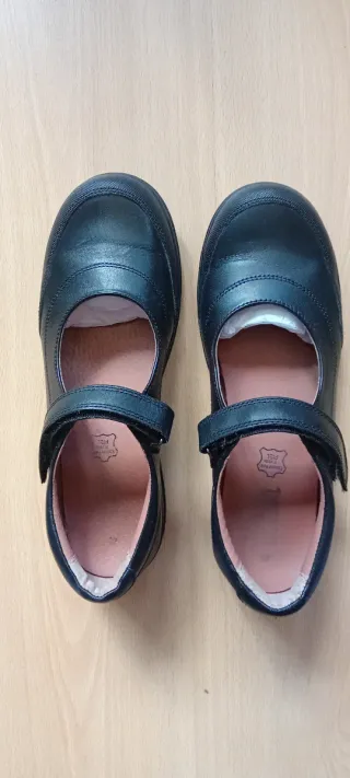 Zapatos escolares niña negros de la marca Oh Girl!