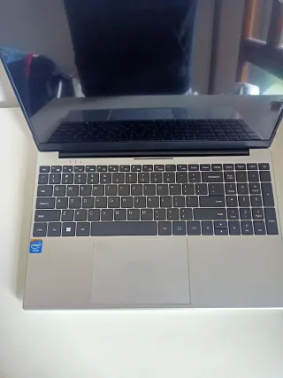 Portátil 16GB RAM 256GB SSD Plata