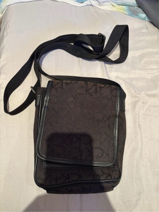 Tracolla Calvin Klein marrone monogram
