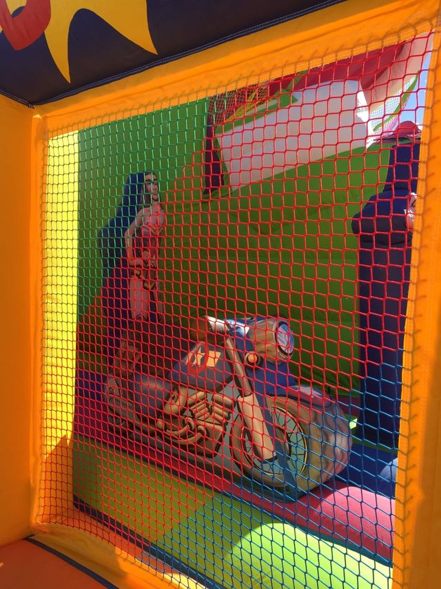 2 Carros Embutidos Metálicos