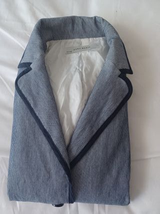 Chaqueta Zara Rayas Azul y Blanco
