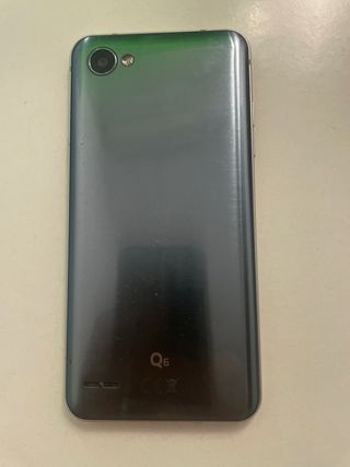 LG Q6 nero