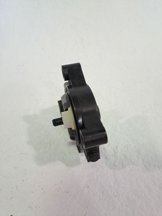 MOTOR ELEVALUNAS TRASERO IZQUIERDO HYUNDAI TUCSON (4)