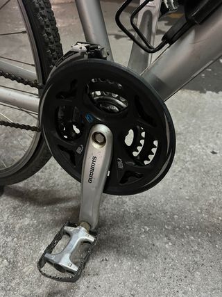 Bicicleta Mujer B'Twin Gris
necesita puesta apunto