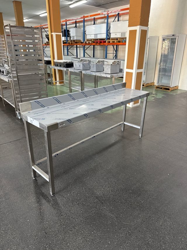 Mesa de acero inoxidable