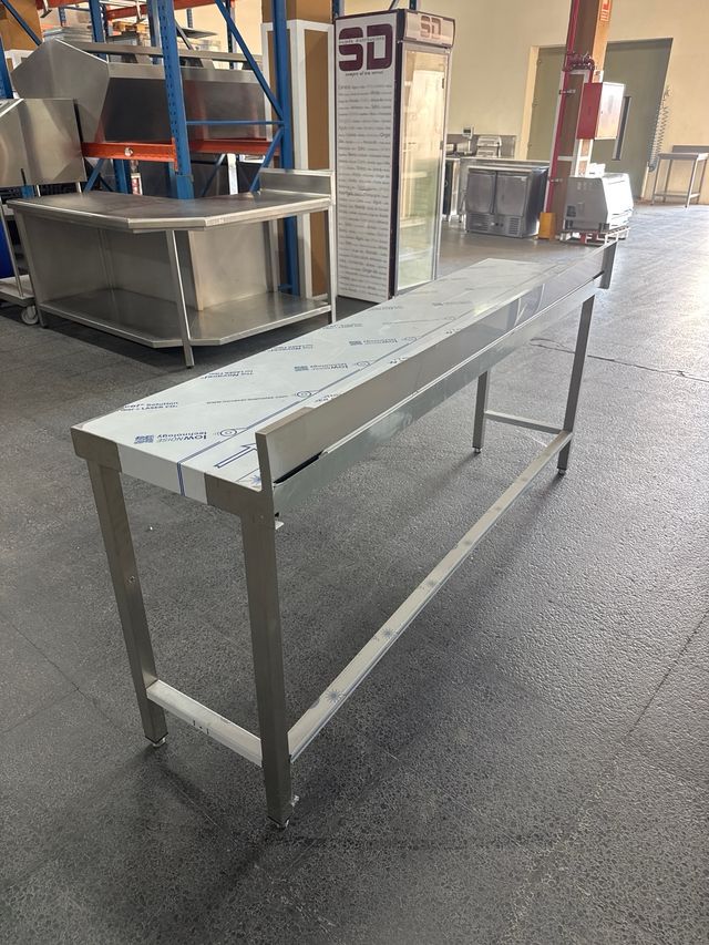 Mesa de acero inoxidable