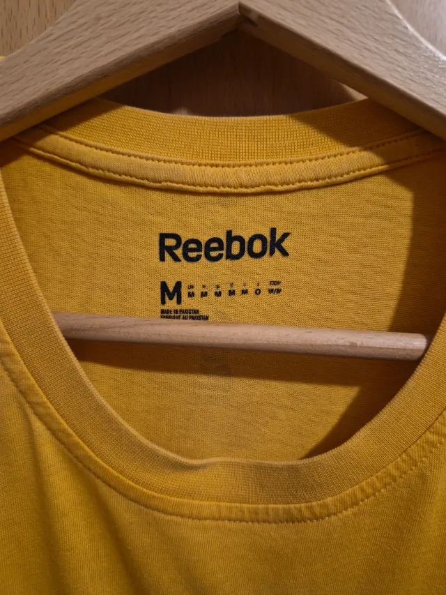 Camiseta Reebok Amarilla