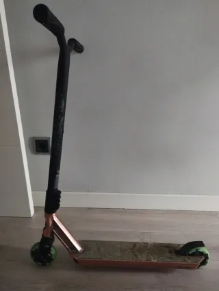 Patinete Decathlon Cobre, Negro y Verde