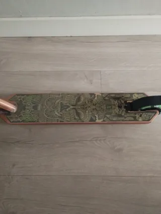 Patinete Decathlon Cobre, Negro y Verde