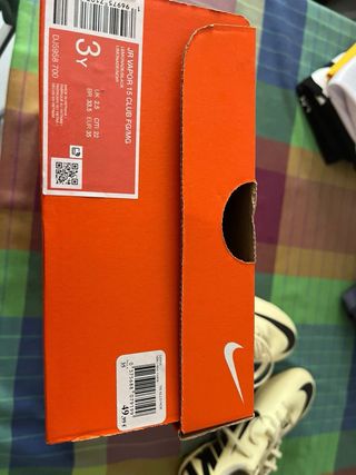 Zapatillas de fútbol Nike Talla 35