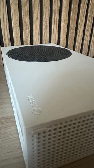 Xbox Series S White + 2 controller