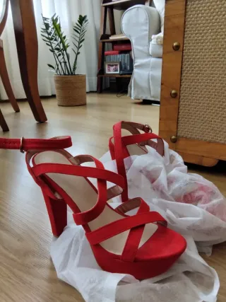 Sandalia Roja Plataforma Sintética