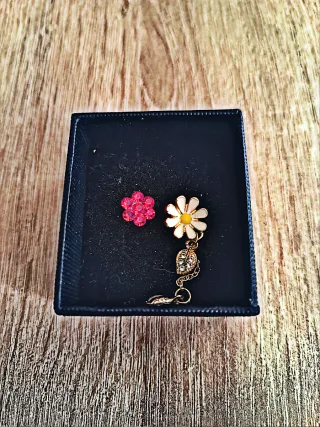 Pendientes flor dorados y rosas