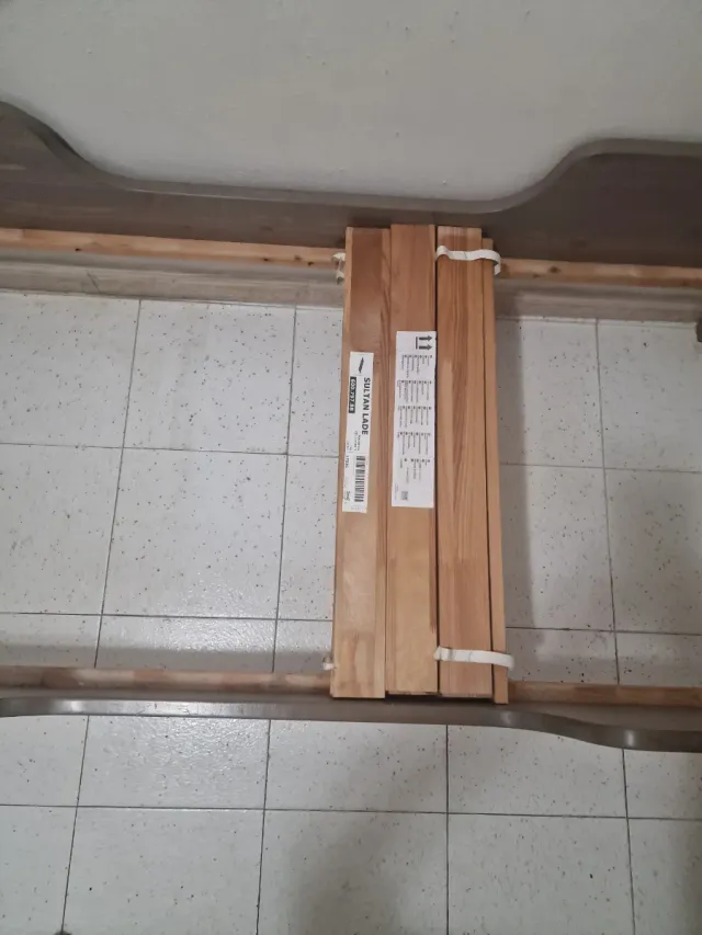 Cama de madera y colchón todo junto cama y colcho