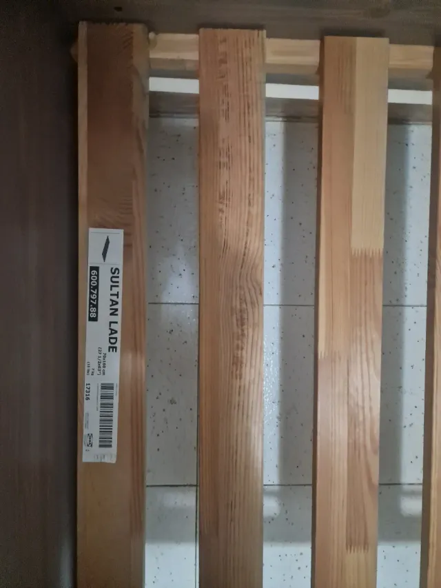 Cama de madera y colchón todo junto cama y colcho