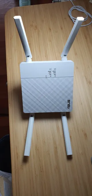 Repetidor WIFI ASUS RP-AC87