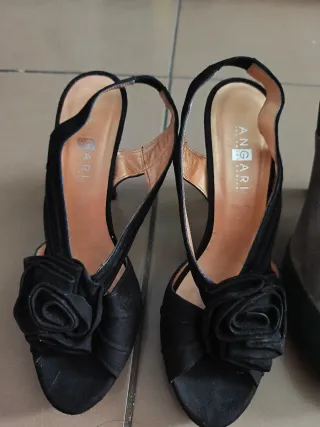 Zapatos de tacón Angari negros