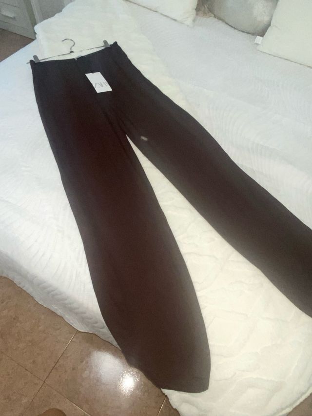 Pantalón ancho Zara marrón