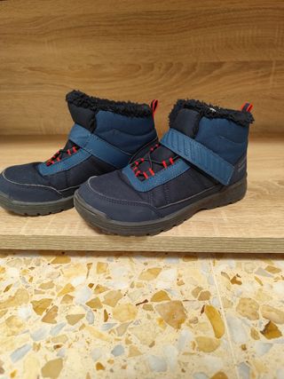 Botas de agua y nieve Quechua talla 33.