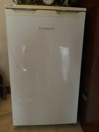 Nevera pequeña CF1F85W