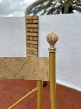 Estructura silla metálica dorada