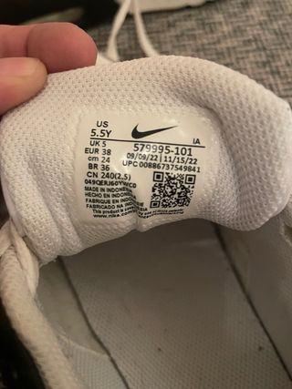 Deportivas Nike Air Max Blancas y Rojas