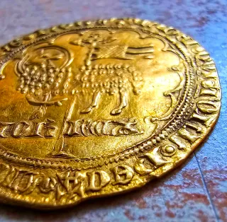 Moneda de oro medieval francesa Cordero