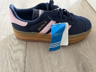 Zapatillas Adidas Gazelle Azul y Rosa
