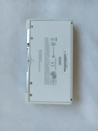 Nintendo 3DS Blanca + Cargador