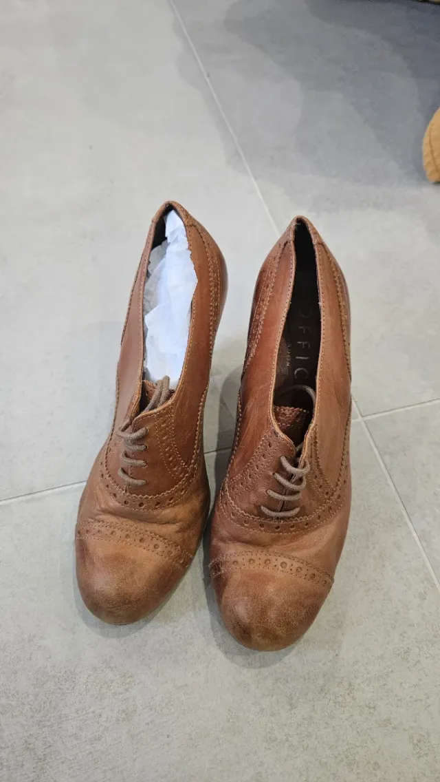 Zapatos de tacón Office marrones