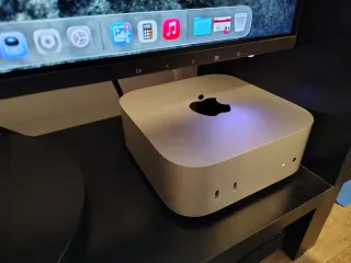 Mac mini M4 Apple nuevo + factura + caja