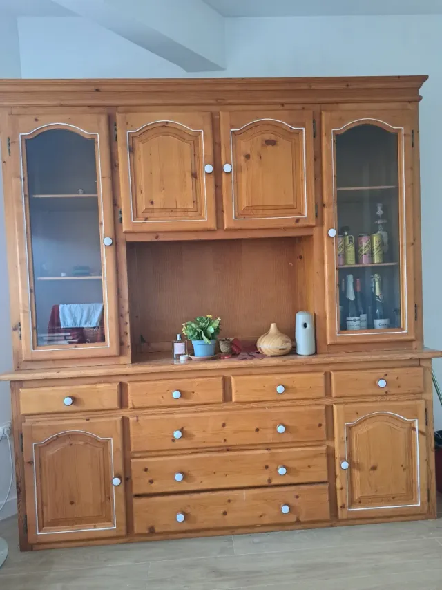 Grande mobile da soggiorno in legno