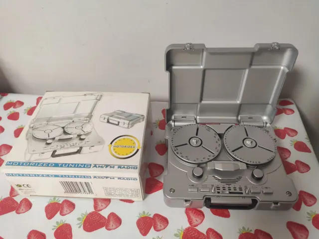 Radio AM/FM con Sintonización Motorizada