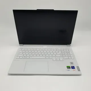 Lenovo Legion Pro 7 RTX4070 i9 13900hx 32GB 1TBSSD