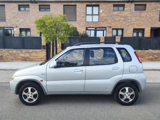 Suzuki Ignis 2004