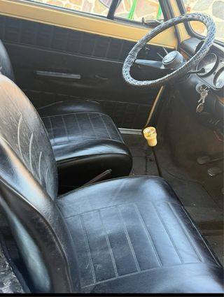 SEAT 127 año1976 con 43.090km en muy buen estado, 