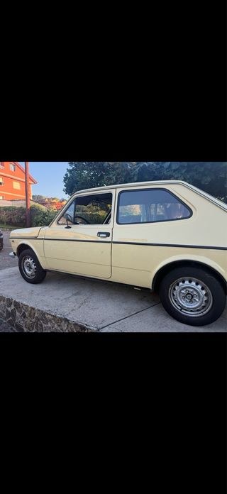 SEAT 127 año1976 con 43.090km en muy buen estado, 