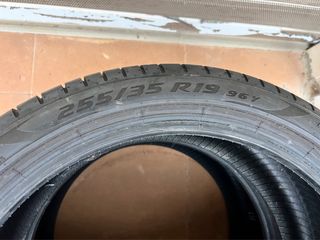Neumáticos Pirelli 255/35/19 96Y