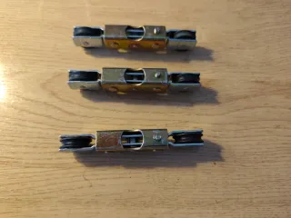 Ruedas para puerta corredera aluminio