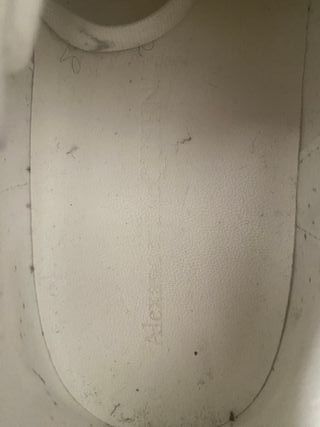 Tênis Alexander McQueen Branco e Preto