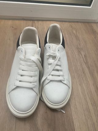 Tênis Alexander McQueen Branco e Preto