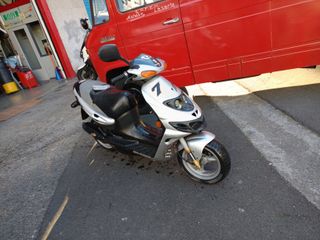 Suzuki Katana por piezas
