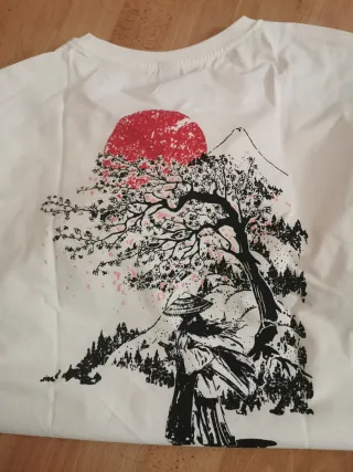 Camiseta Unisex Talla XL/XXL Diseño Japonés