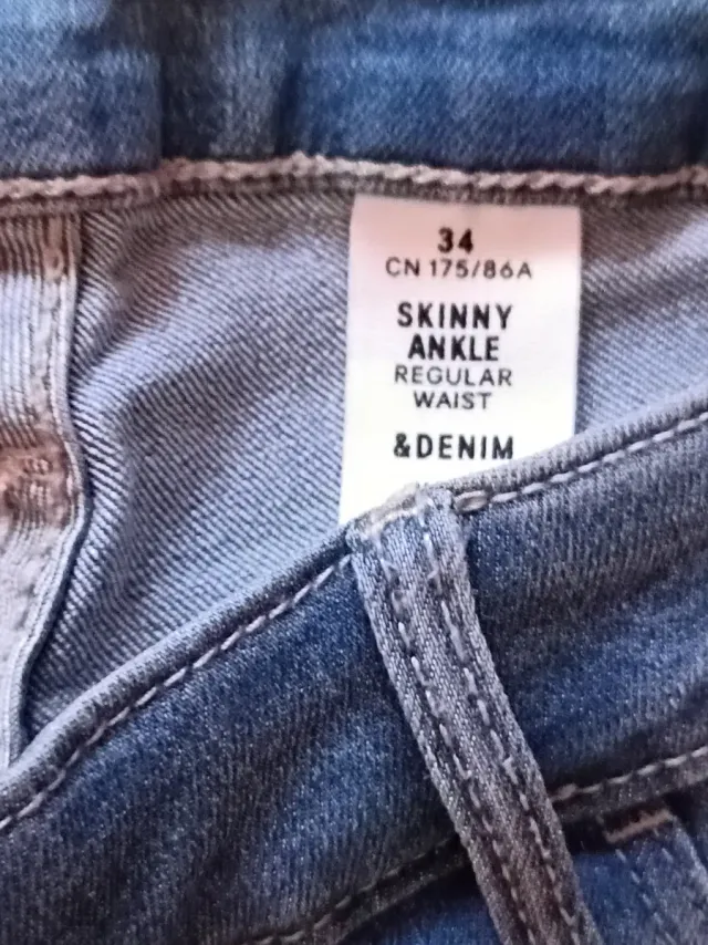 Pantalones blanco. Negro i gris perfecto estado .