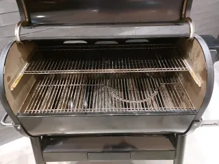 Barbacoa Weber Smokefire EX6 Negra