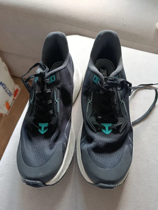 Deportivas niño Zara Talla 37