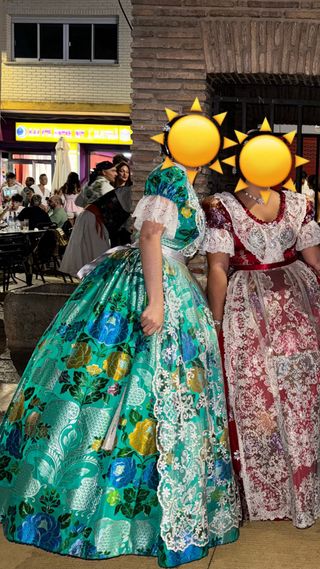 Vestido Valenciana Manga Farol