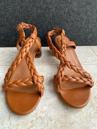 Sandalias Anaki color camel, Trenzadas