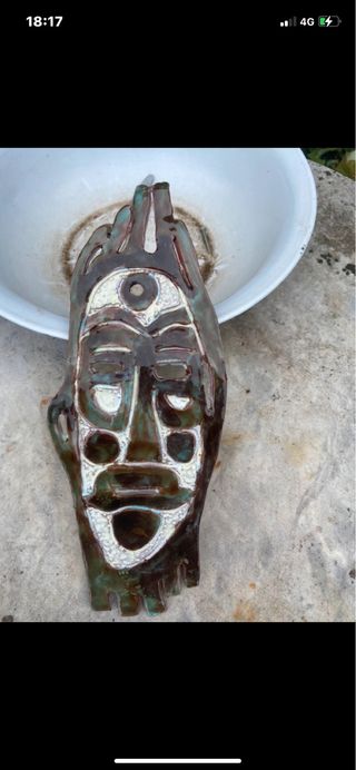 Maschera etnica terracotta smaltata